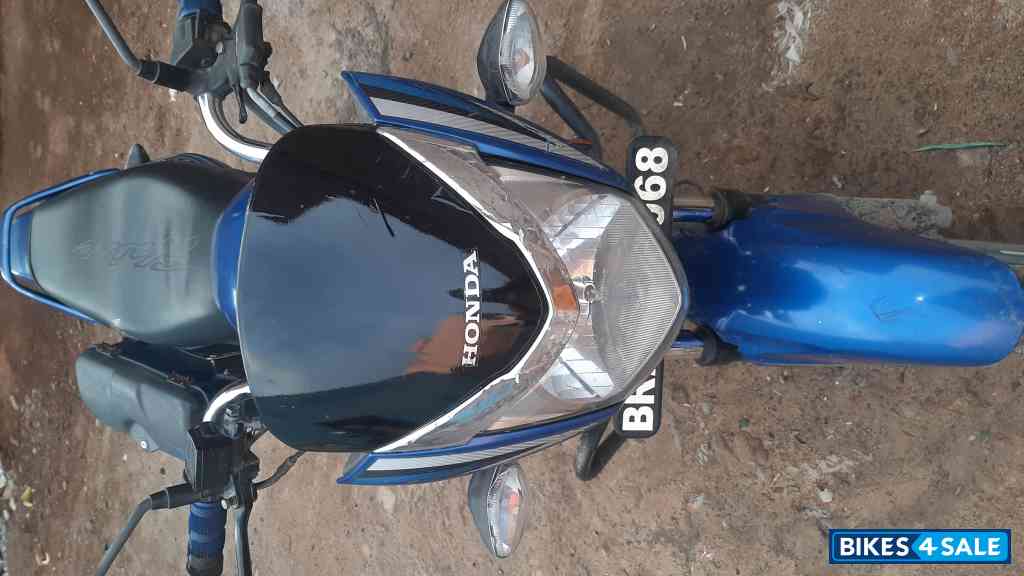 Blue Honda Shine 125 Disc