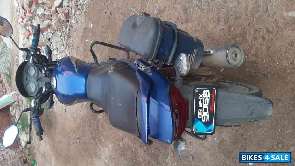 Blue Honda Shine 125 Disc