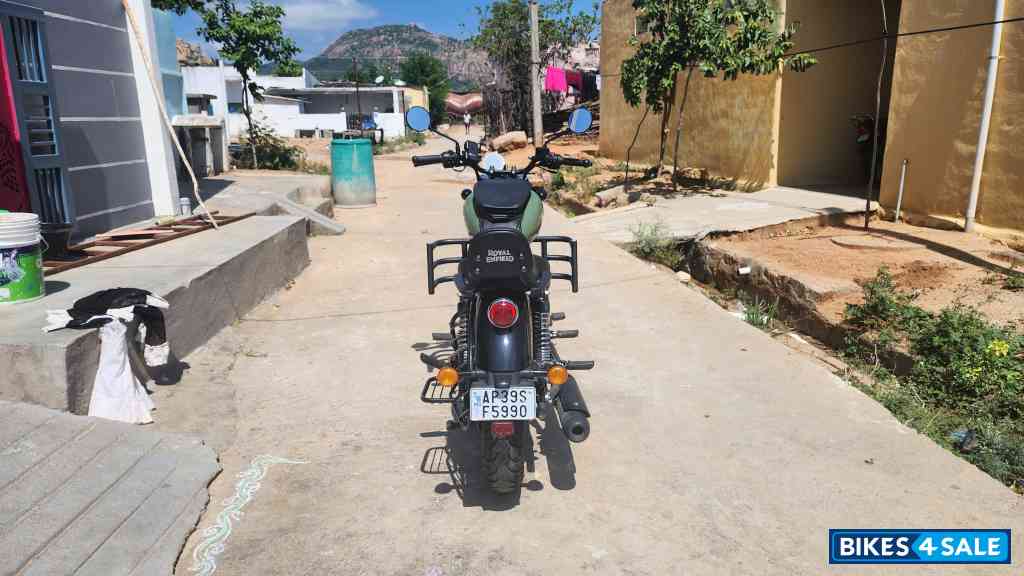 Matt Green Royal Enfield Meteor 350