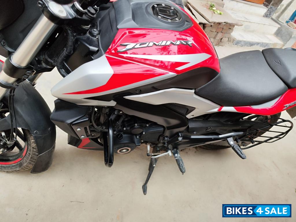 Bajaj Dominar 250 2022