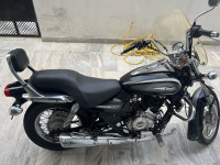 Black Bajaj Avenger Cruise 220