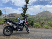 Red Triumph Tiger 850 Sport