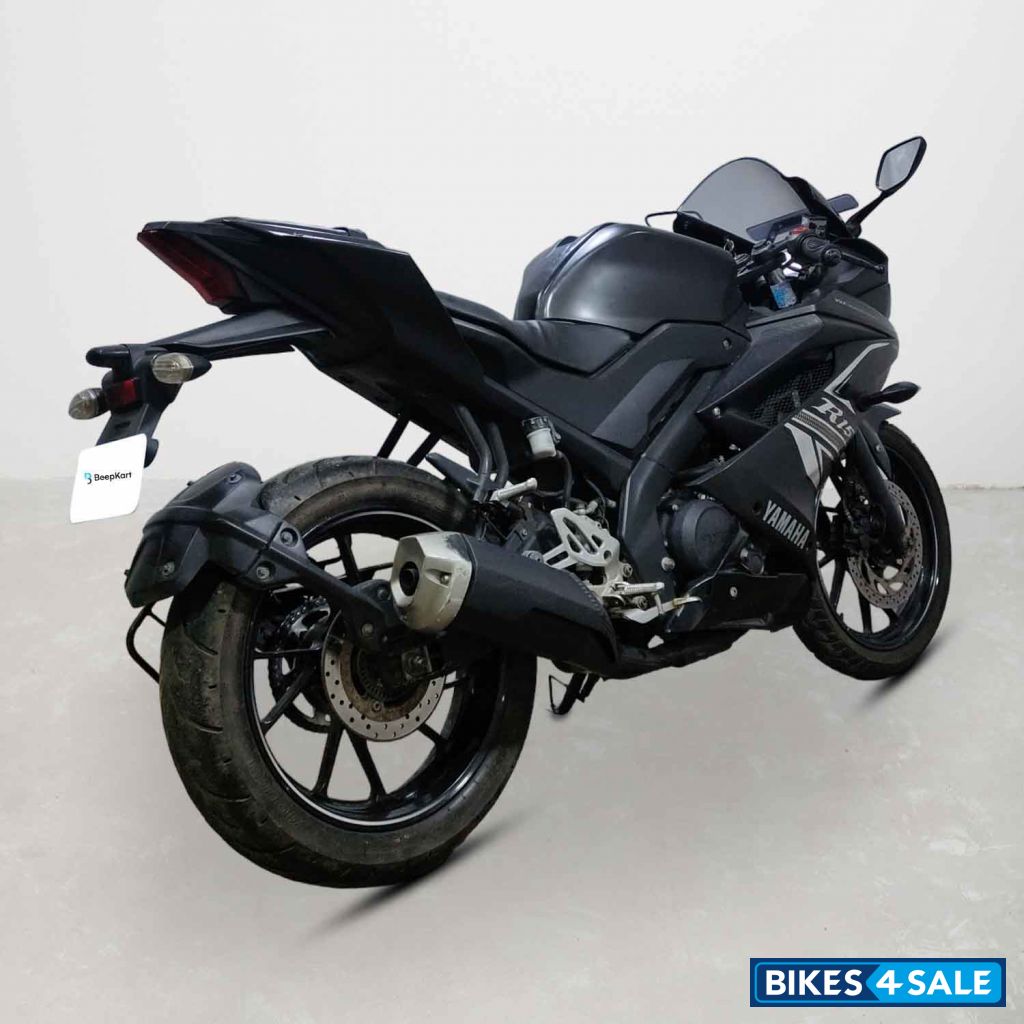 Yamaha YZF R15 V3
