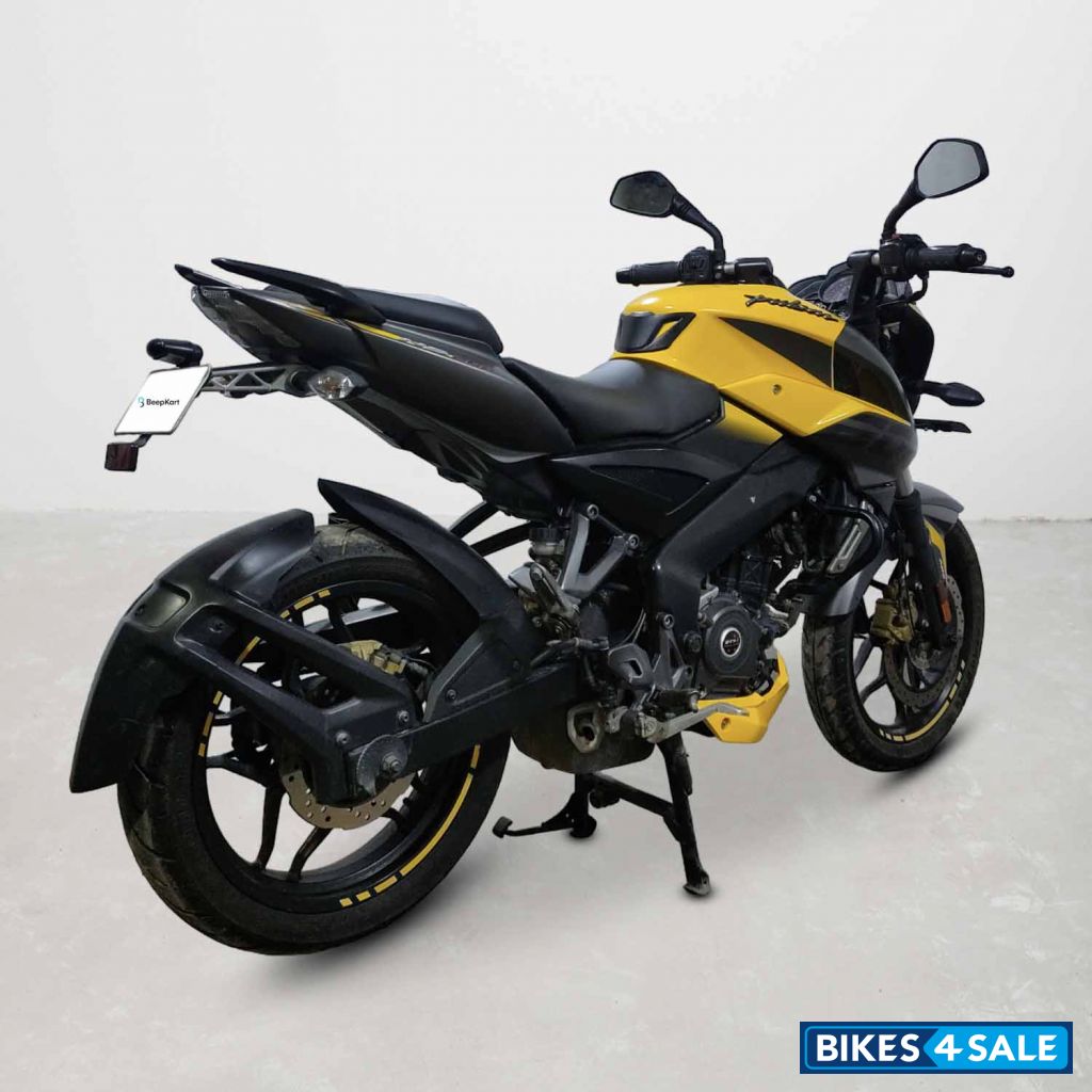 Bajaj Pulsar NS200