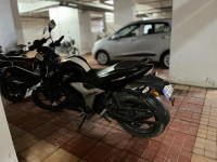 TVS Apache RTR 160 4V