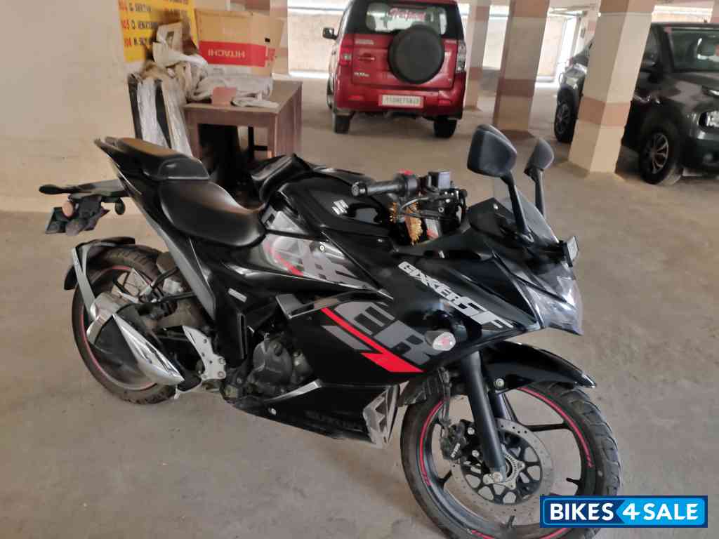 Suzuki Gixxer SF