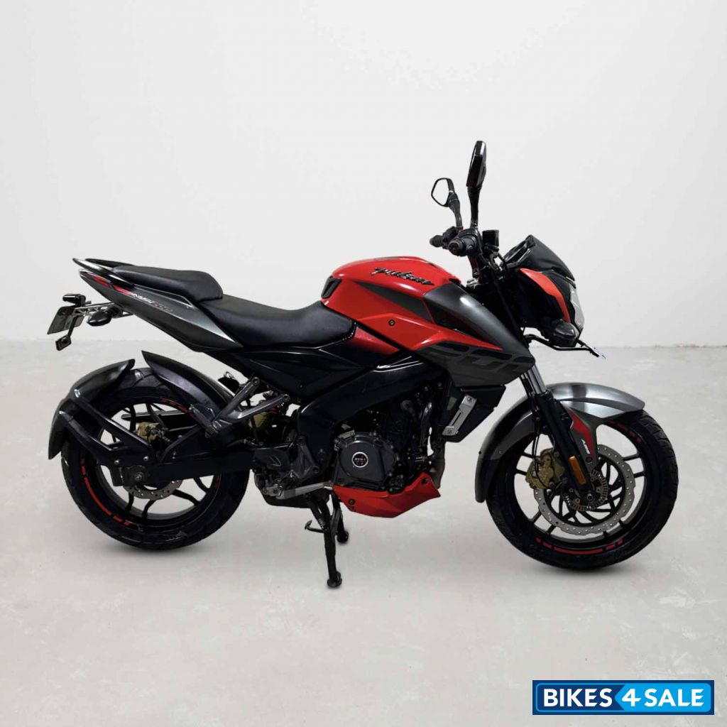 Bajaj Pulsar NS200