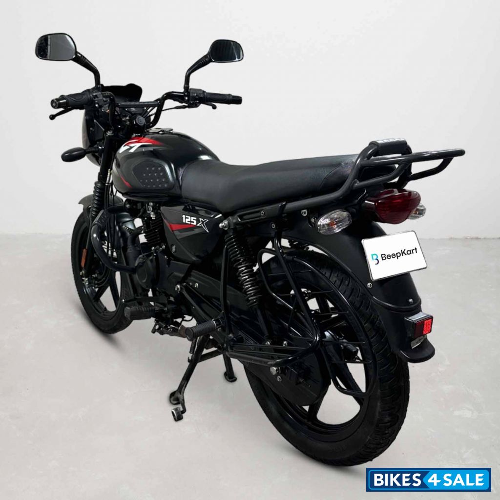Bajaj CT 125X