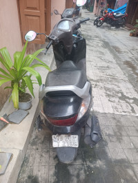 Black Honda Aviator
