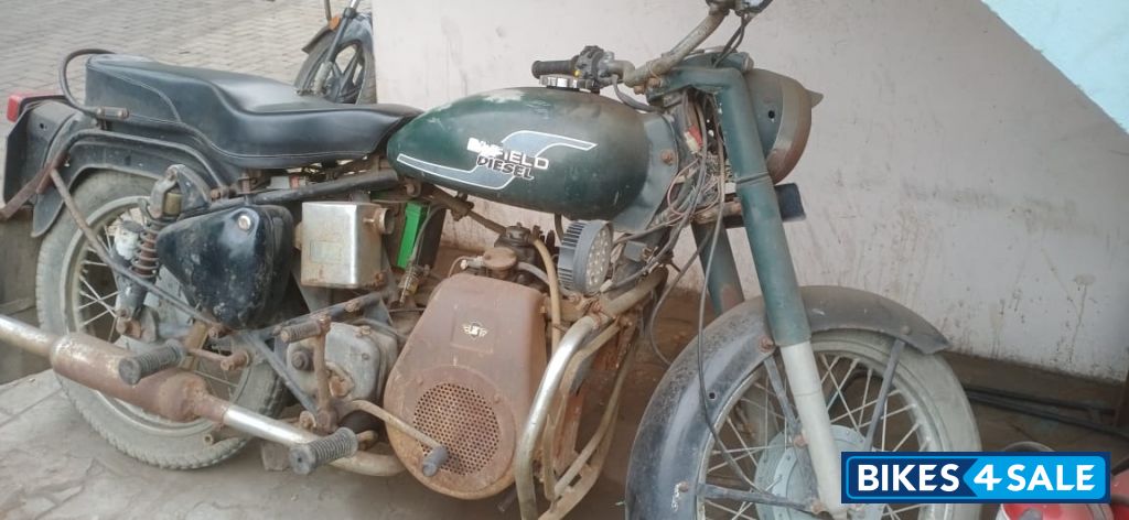 Green And Black Royal Enfield Bullet Diesel Taurus