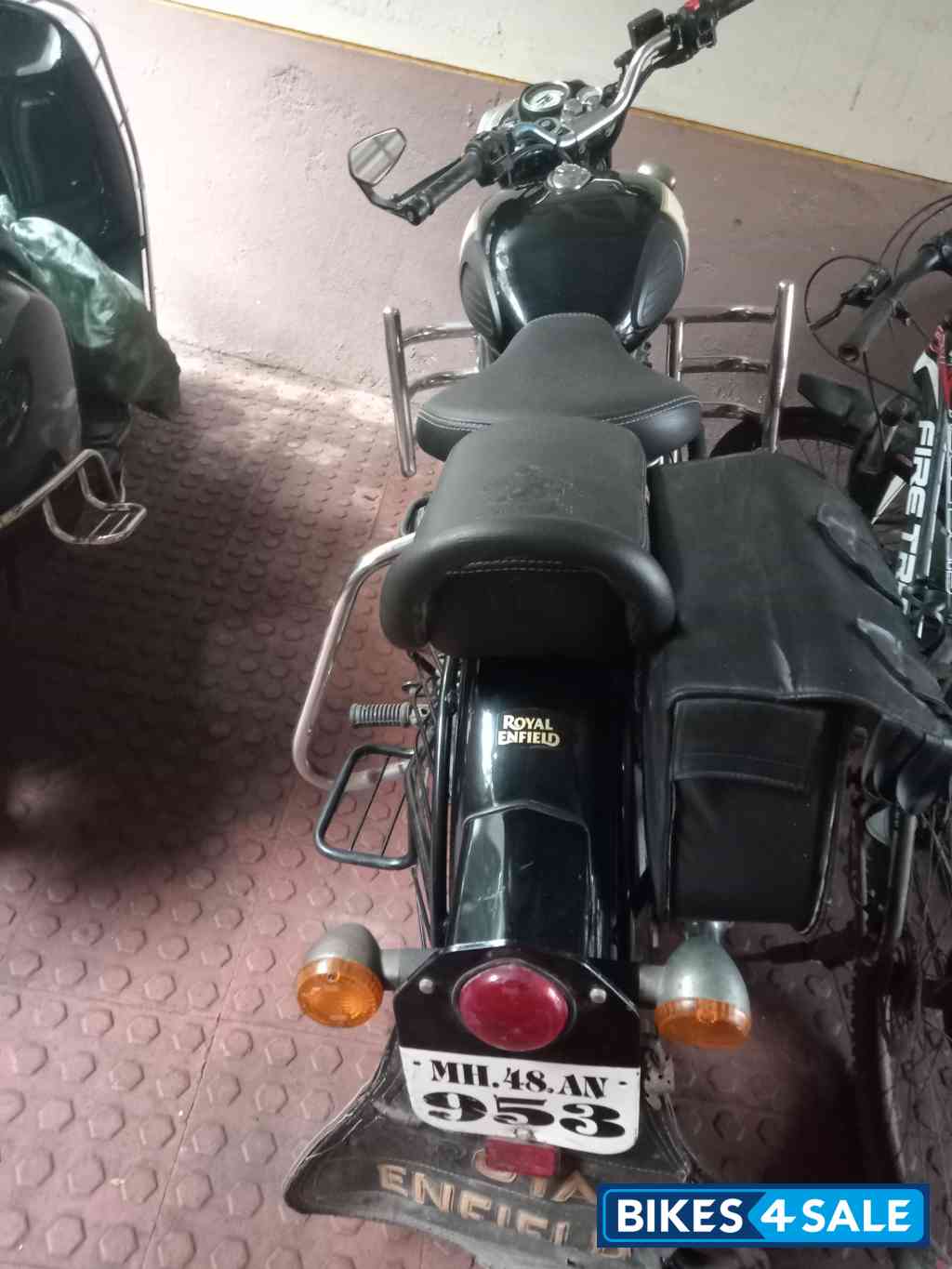 Royal Enfield Bullet 350