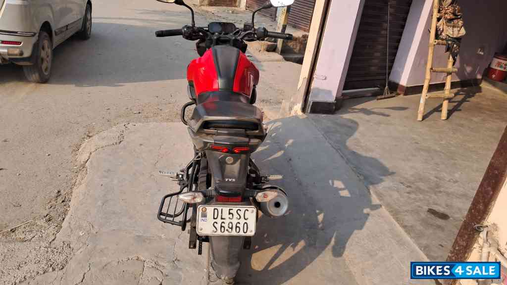 TVS Raider Split Seat