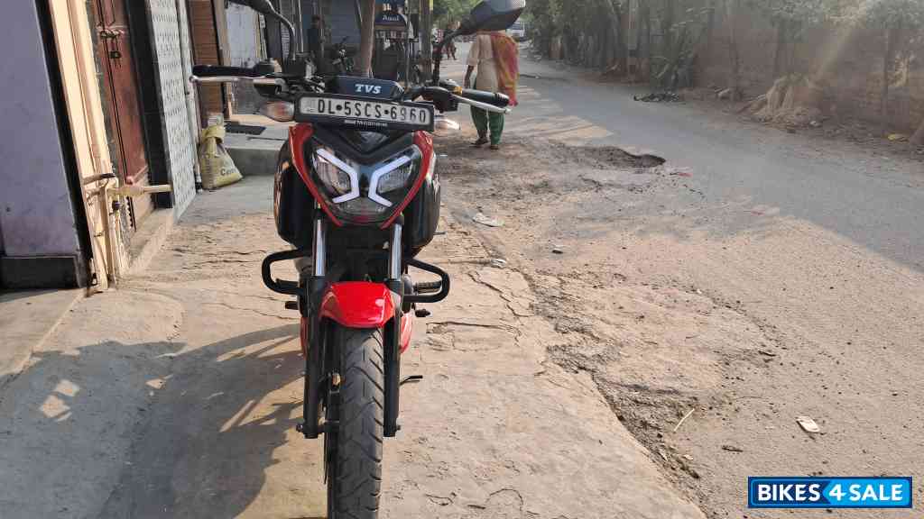 TVS Raider Split Seat