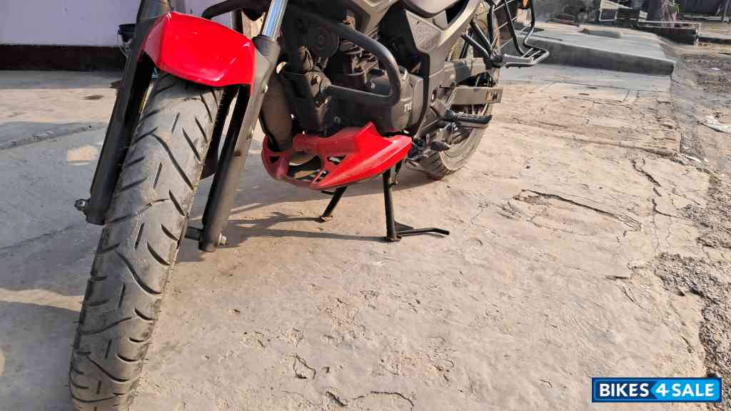 TVS Raider Split Seat