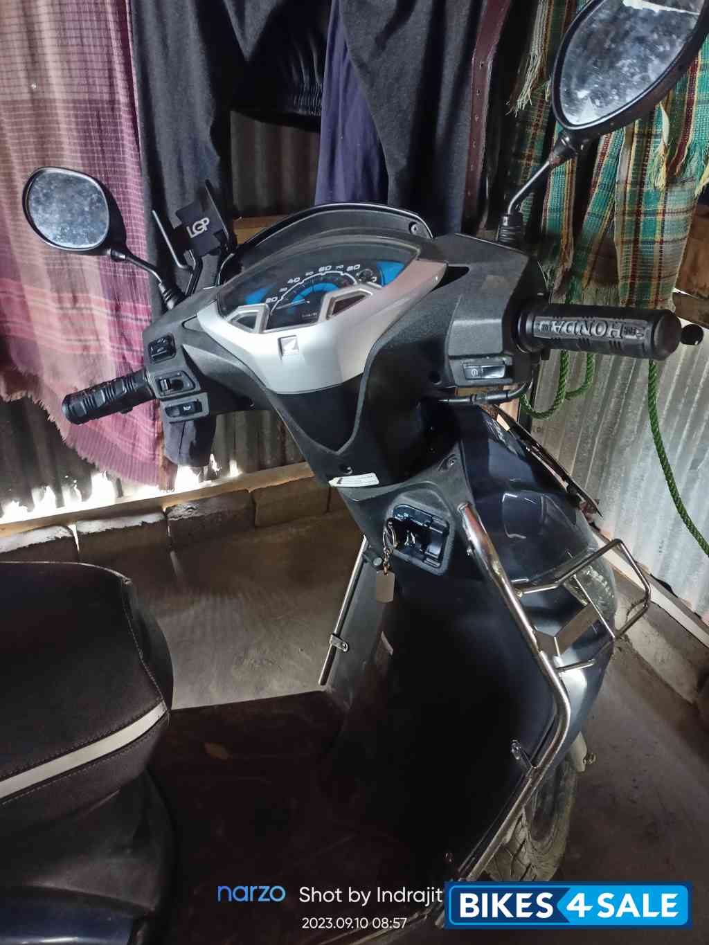Metalic Blue Honda Activa 125