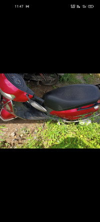 Red Suzuki Access 125