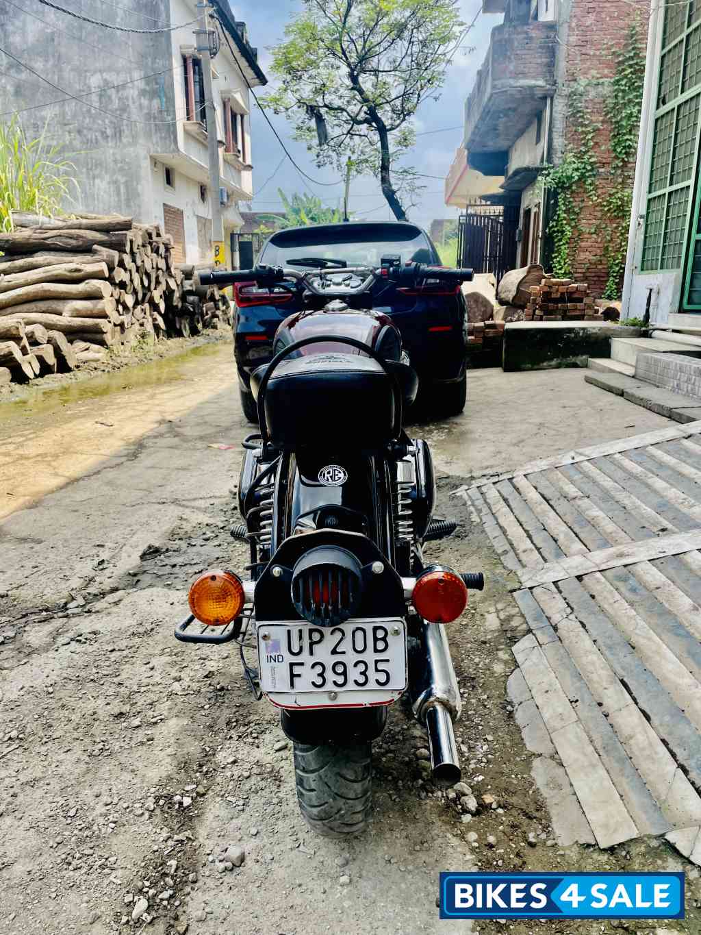 Redditch Red Royal Enfield Classic 350 Redditch Red