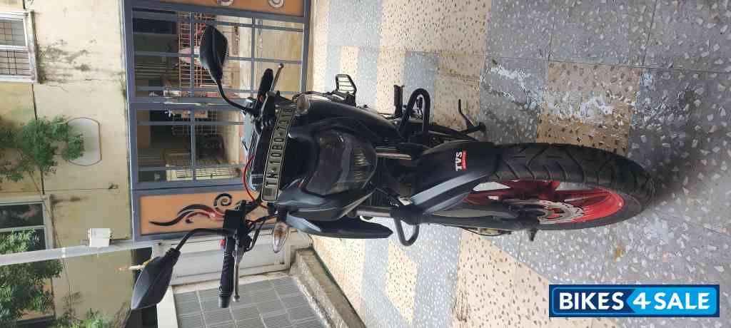 TVS Apache RTR 160 4V Special Edition