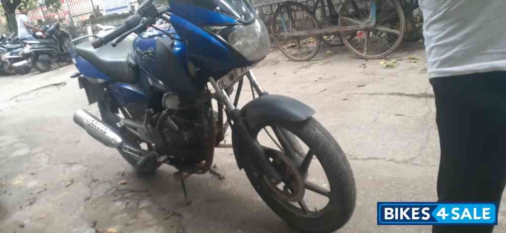 Blue Bajaj Pulsar 150 DTSi Blue Bajaj Pulsar 150 DTSi