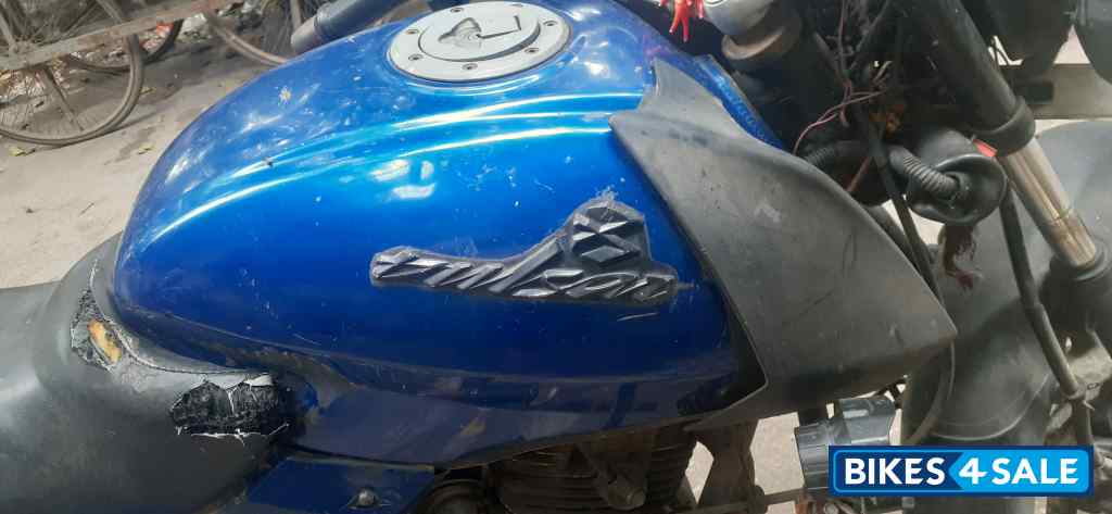 Blue Bajaj Pulsar 150 DTSi Blue Bajaj Pulsar 150 DTSi