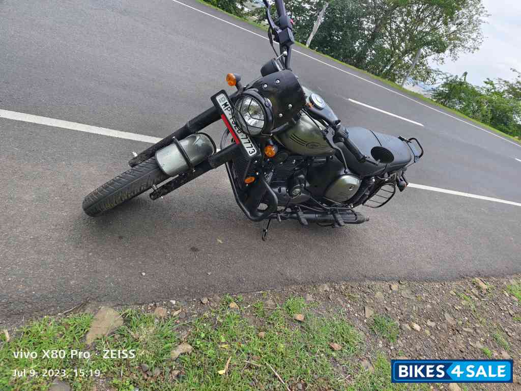 Cosmic Carbon Jawa 42 Dual Channel ABS Cosmic Carbon