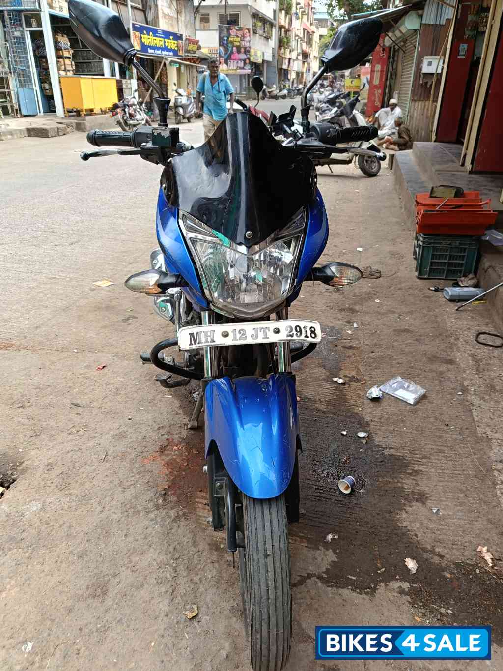Blue Bajaj Discover 125 ST