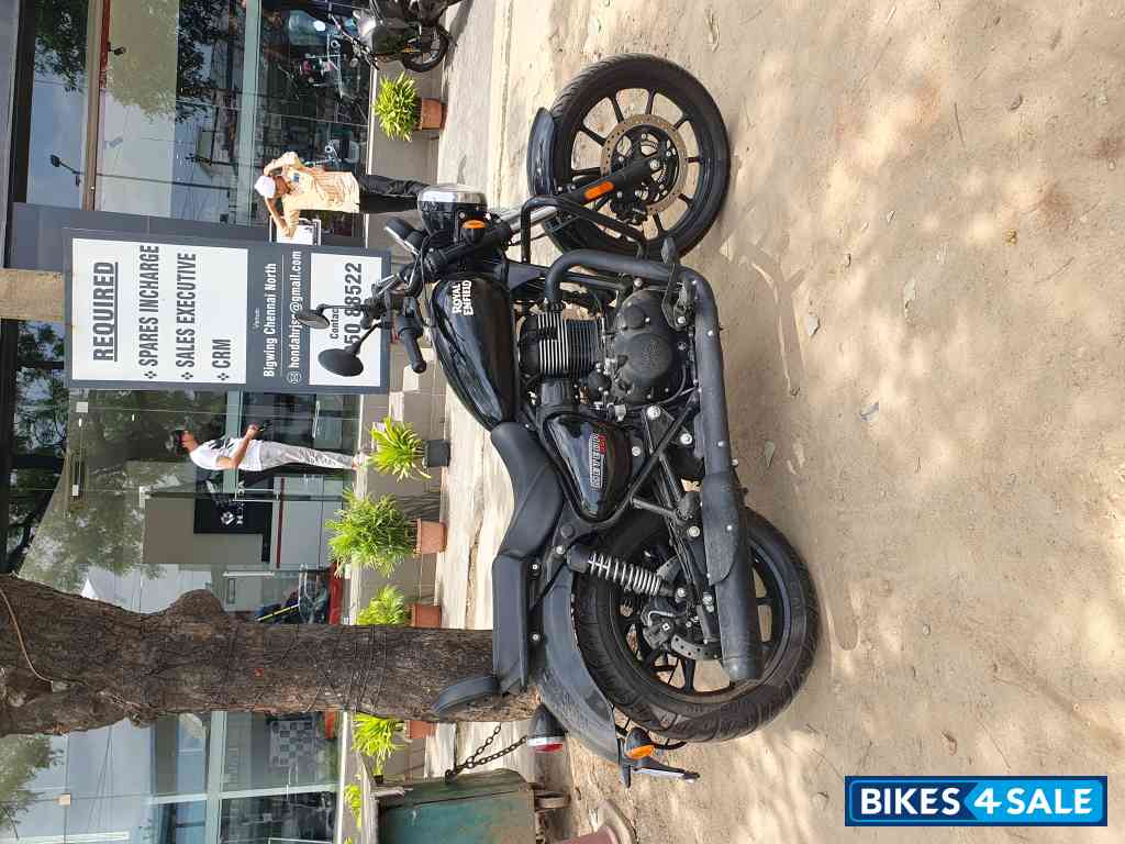 Royal Enfield Meteor 350 Fireball