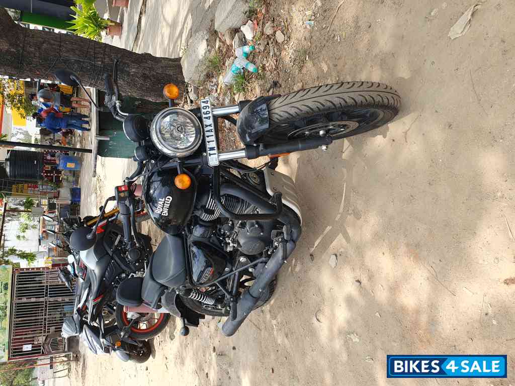 Royal Enfield Meteor 350 Fireball