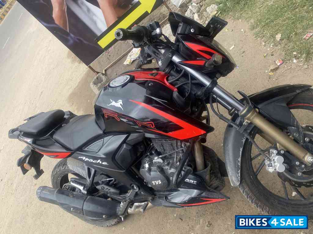 TVS Apache RTR 200 4V