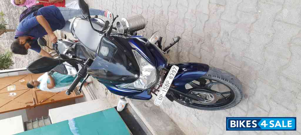 Bajaj Discover 150 F
