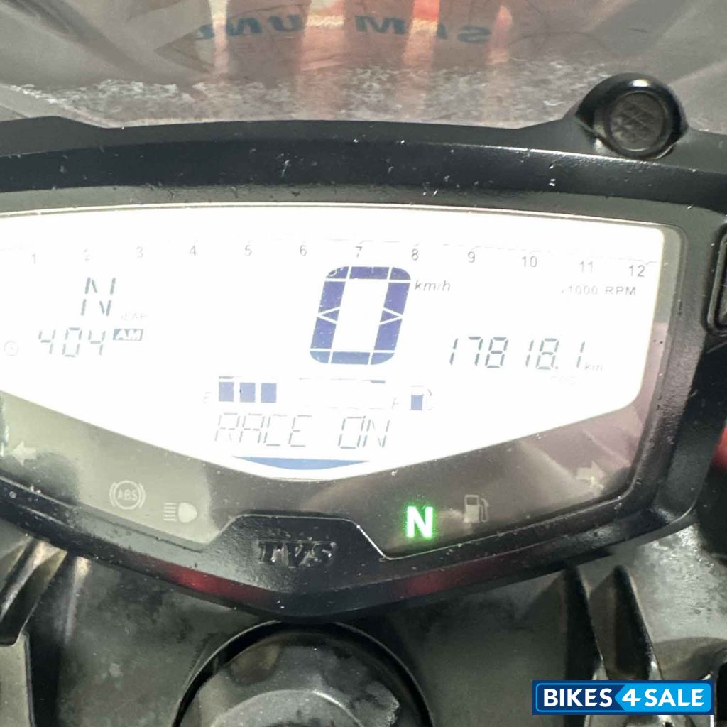 TVS Apache RTR 200 4V