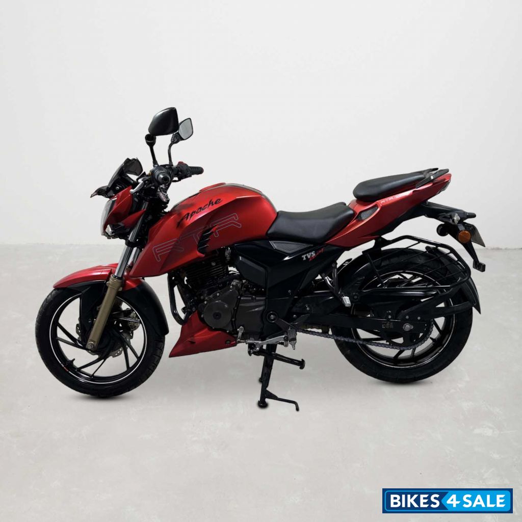 TVS Apache RTR 200 4V