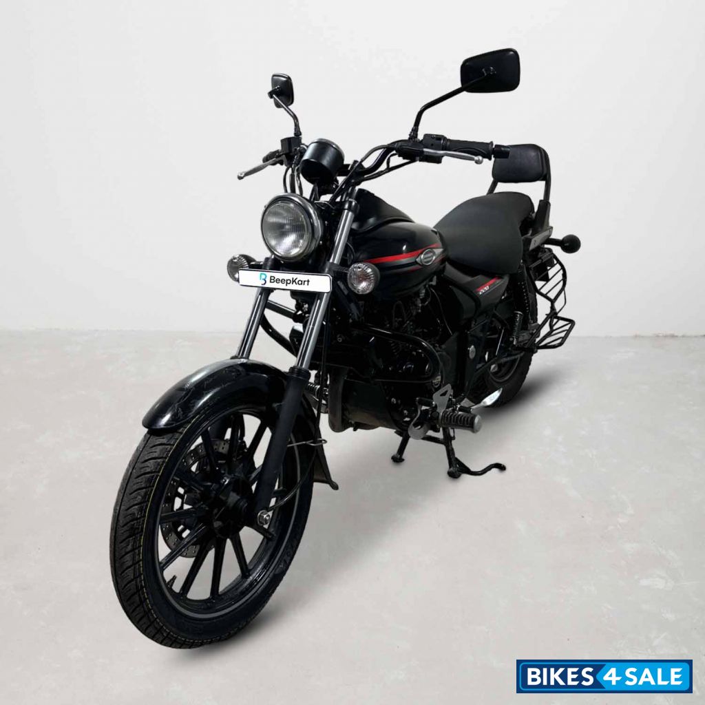 Bajaj Avenger Street 220