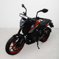 KTM Duke 125