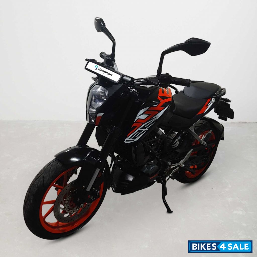 KTM Duke 125