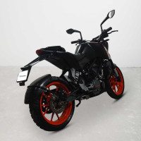KTM Duke 125