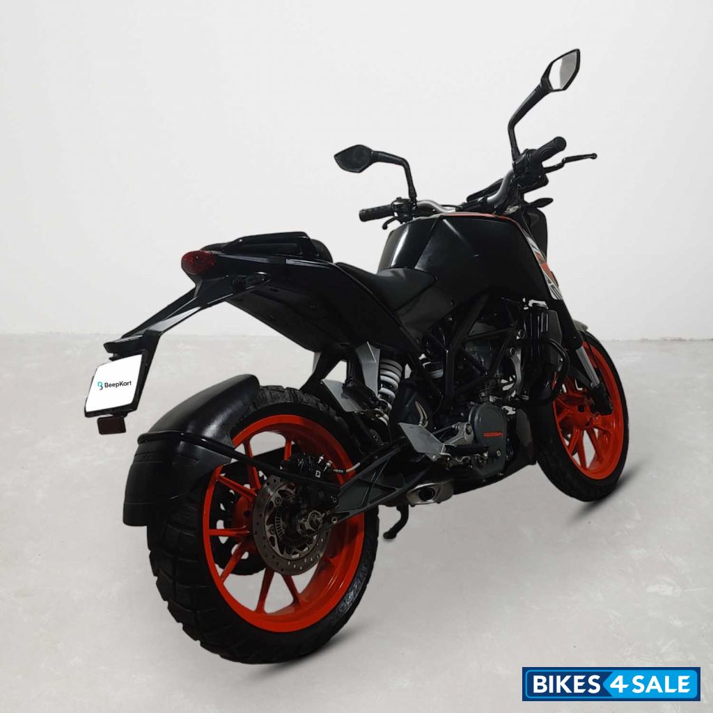 KTM Duke 125