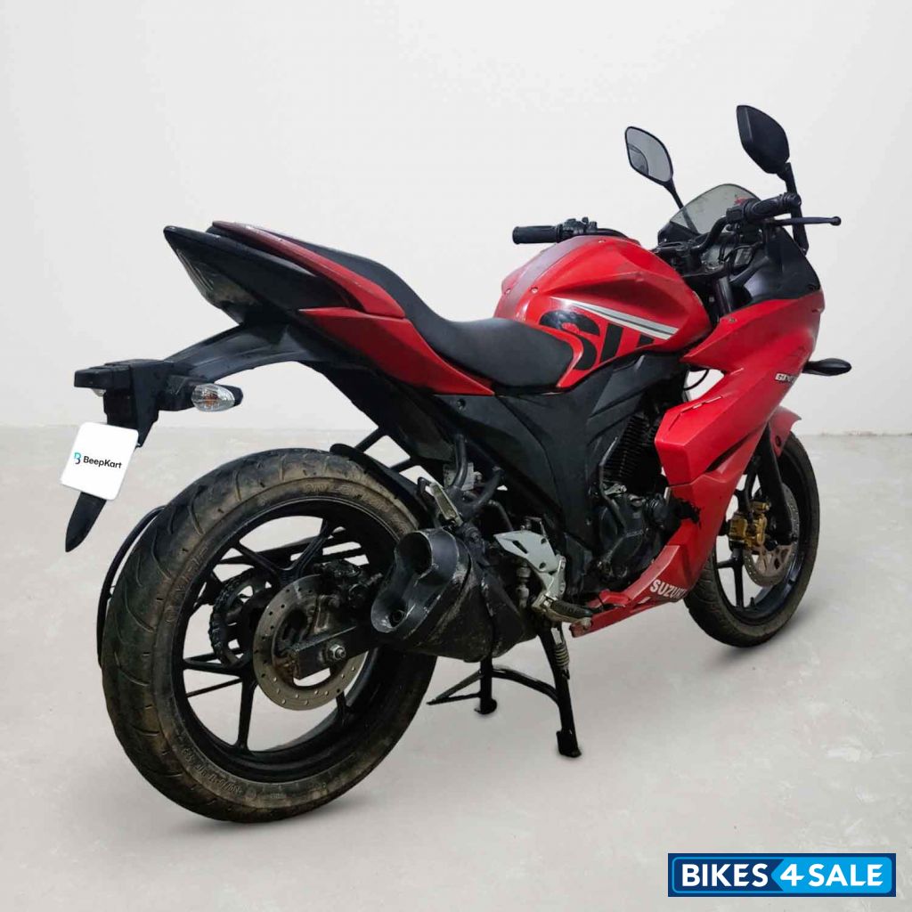 Suzuki Gixxer SF