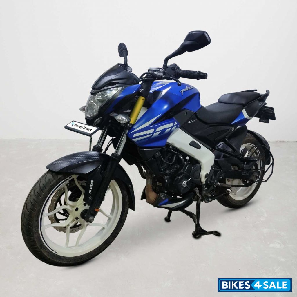 Bajaj Pulsar NS200
