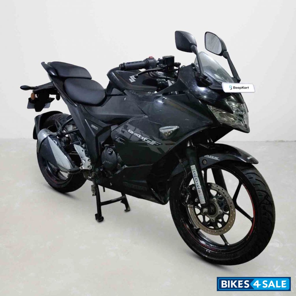 Suzuki Gixxer SF