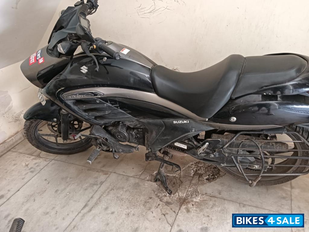 Suzuki Intruder 150 FI