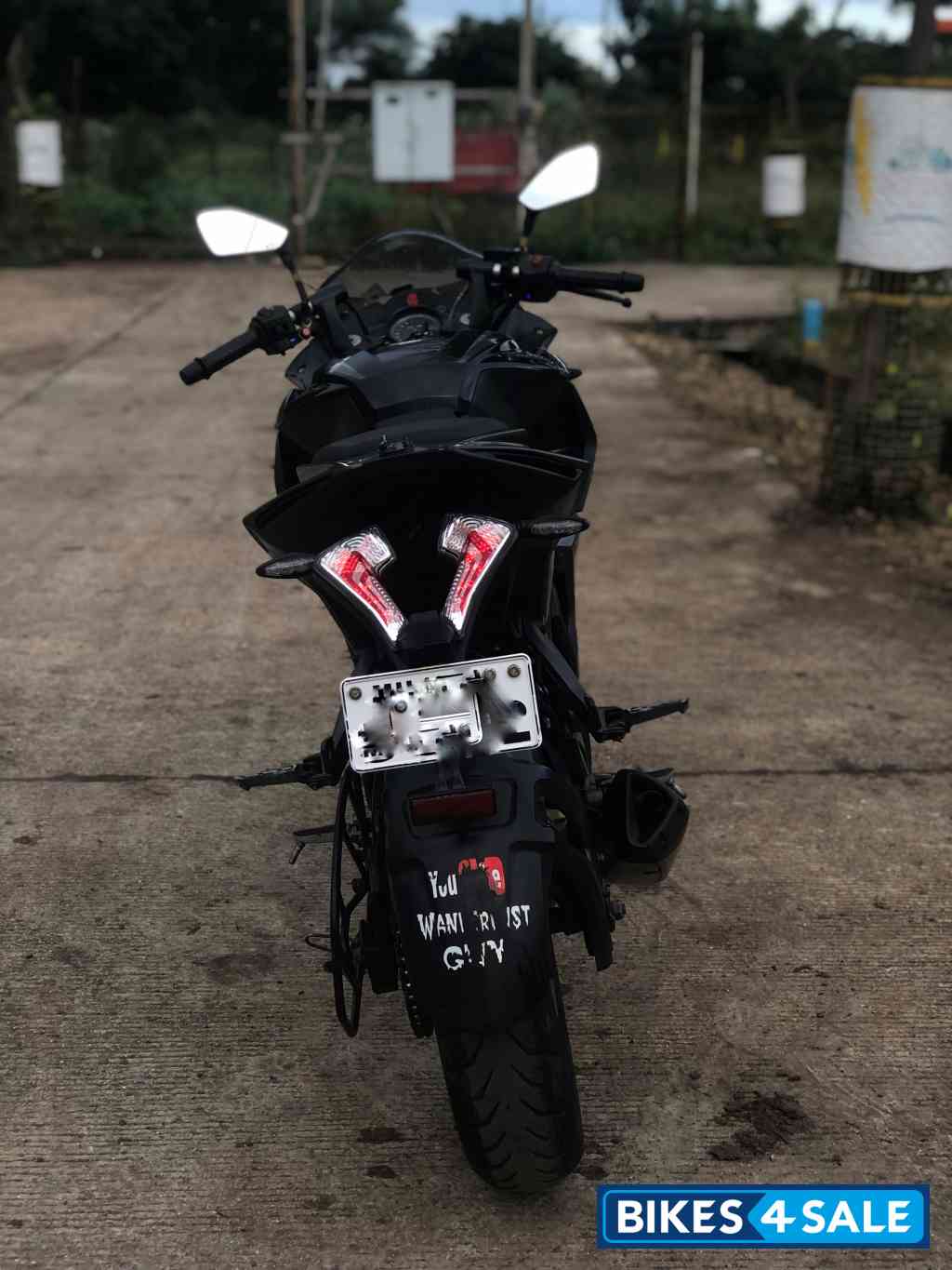Black Bajaj Pulsar RS 200 ABS