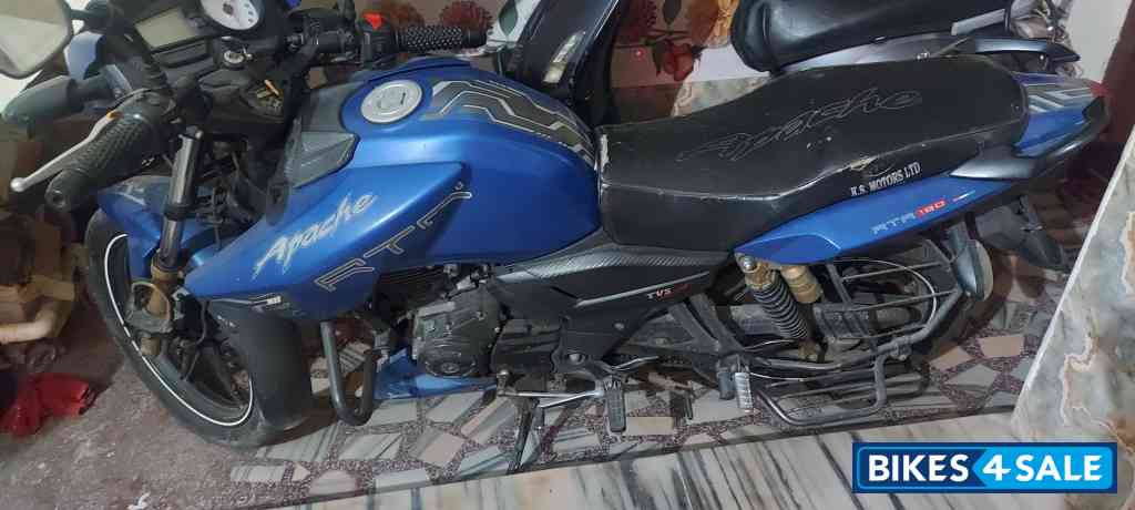 Blue TVS Apache RTR 180 ABS