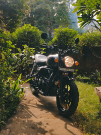 Royal Enfield Hunter 350 Metro