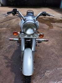 Silver Royal Enfield Classic 350