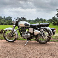 Silver Royal Enfield Classic 350
