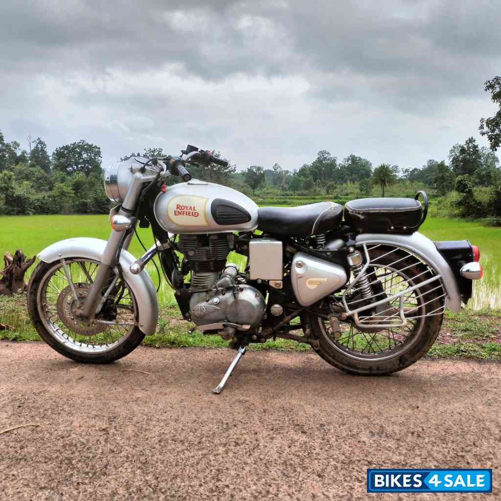 Silver Royal Enfield Classic 350