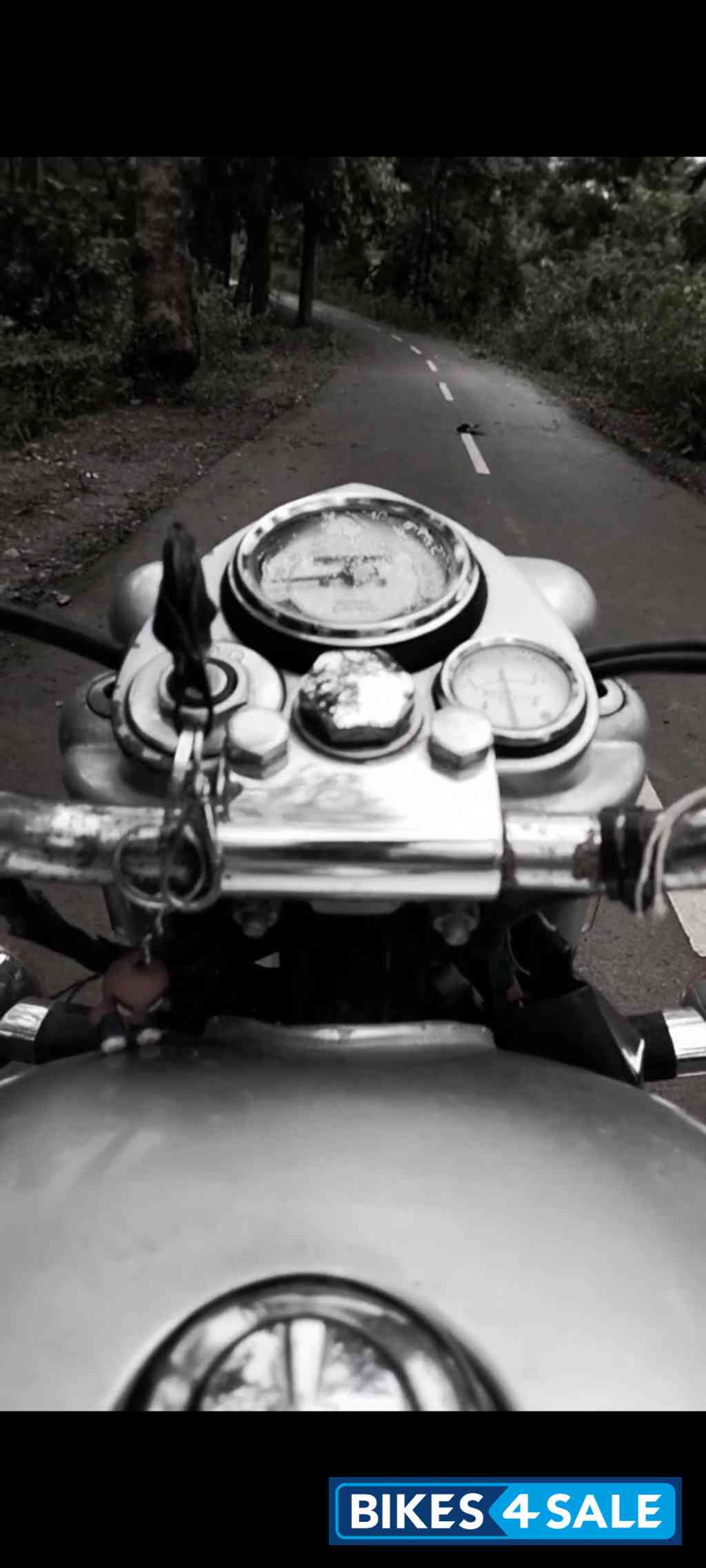 Silver Royal Enfield Classic 350