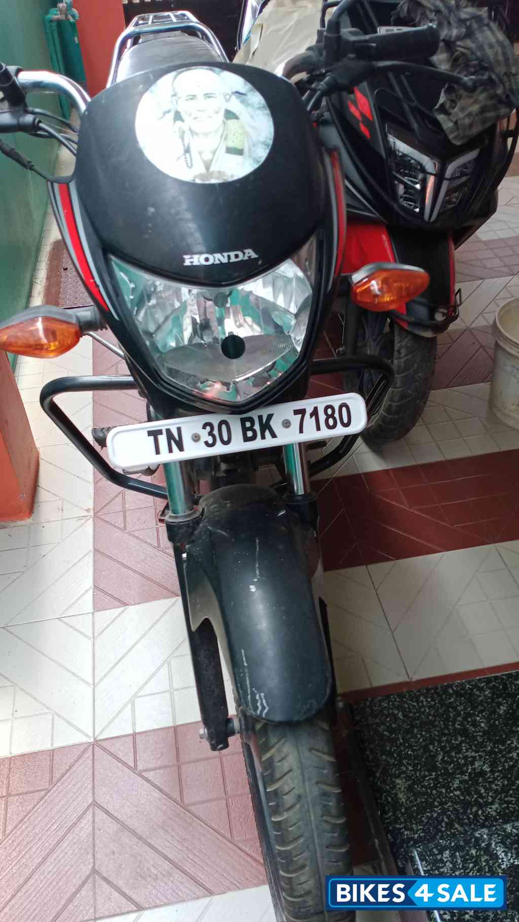 Black And Red Honda Dream Neo