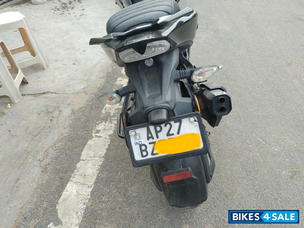 Black TVS Apache RTR 160 4V